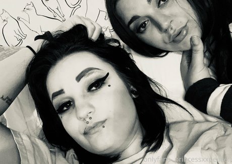 Sexxmetalxbarbiex