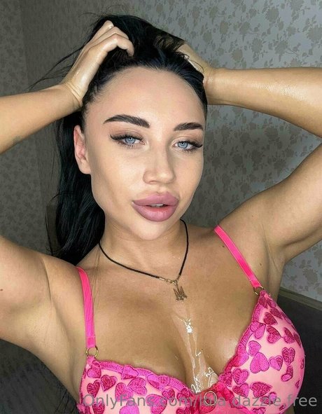 Foto di nudo di fuga di OnlyFans di Loladazzlefree