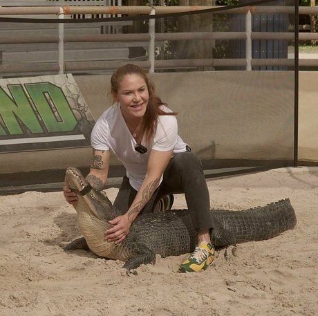 Criscyborg
