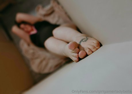 Foto di nudo di fuga di OnlyFans di Girlgamerladybella