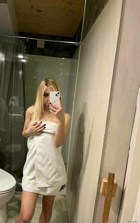 Foto di nudo di fuga di OnlyFans di Evaholiday69