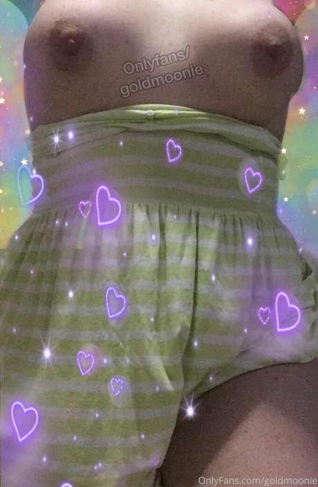 Foto di nudo di fuga di OnlyFans di Goldmoonie