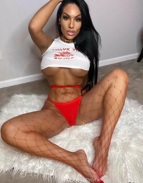 Foto di nudo di fuga di OnlyFans di Camilacruzzbb