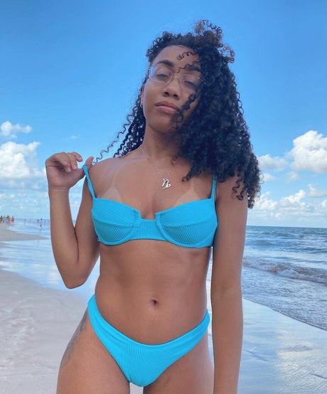 Foto di nudo di fuga di OnlyFans di Thais Santos