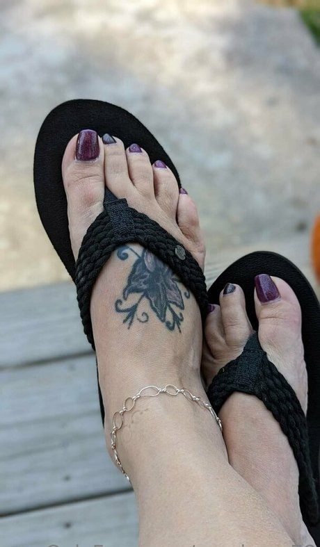 Foto di nudo di fuga di OnlyFans di Manicure78