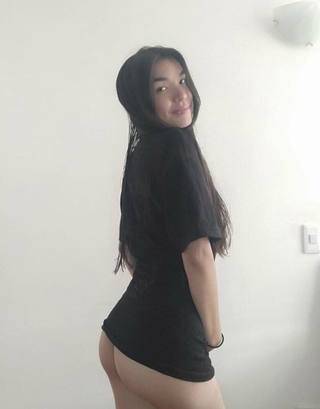 Foto di nudo di fuga di OnlyFans di Luto