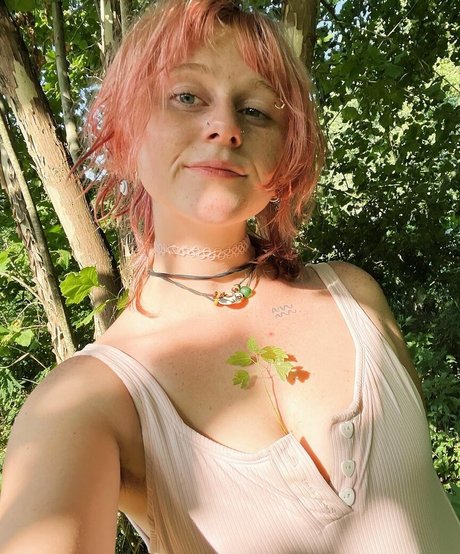 Foto di nudo di fuga di OnlyFans di Savvaisling
