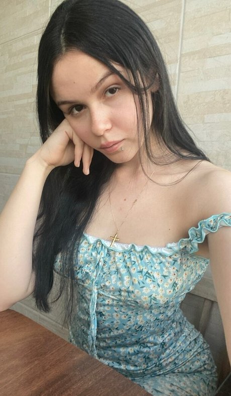 Foto di nudo di fuga di OnlyFans di Emanuellemndss