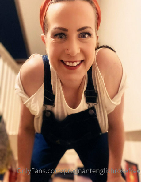 Foto di nudo di fuga di OnlyFans di Pregnantenglishrosefree