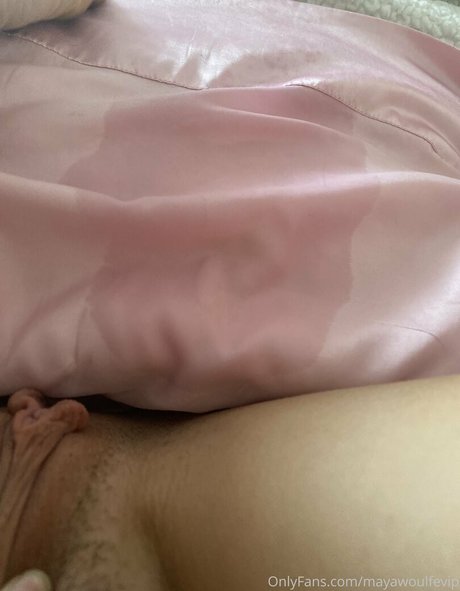 Foto di nudo di fuga di OnlyFans di Mayawoulfevip