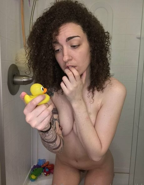 Foto di nudo di fuga di OnlyFans di Mazigonewild