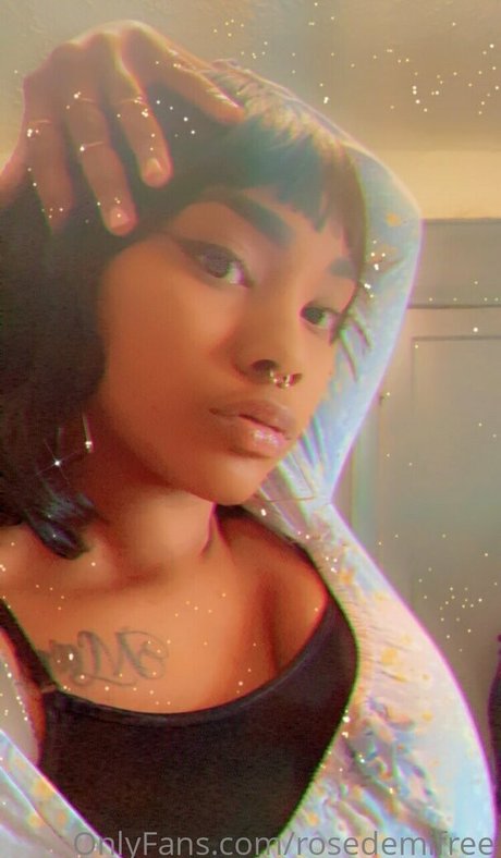 Rosedemifree