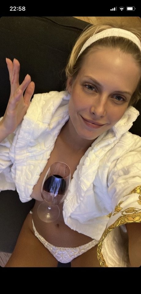 Foto di nudo di fuga di OnlyFans di Oxana Streltsova