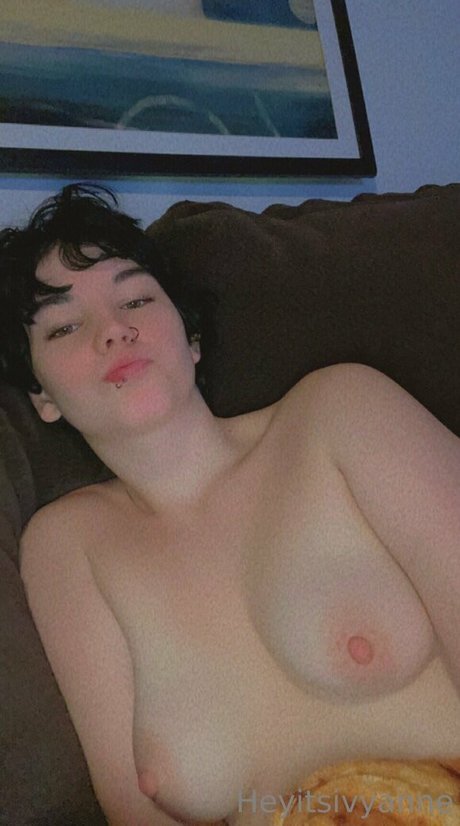 Foto di nudo di fuga di OnlyFans di Heyitsivyanne