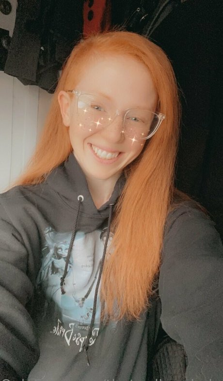 Thatredheadedgirl6