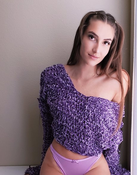 Foto di nudo di fuga di OnlyFans di Emma Mathieu