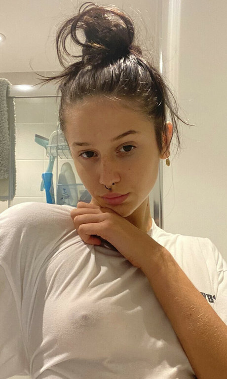 Foto di nudo di fuga di OnlyFans di Samantha Frison