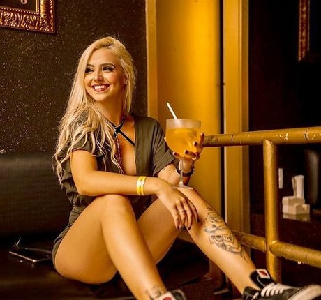 Leticia Ferrazzani