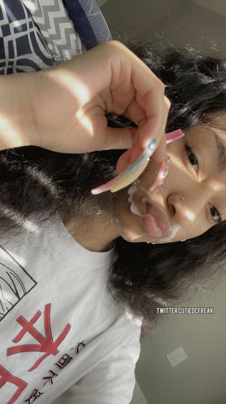 Foto di nudo di fuga di OnlyFans di Cutidc1
