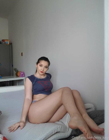 Foto di nudo di fuga di OnlyFans di Leisy Lucy