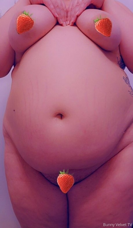 Foto di nudo di fuga di OnlyFans di Bunnyvelvettvfree
