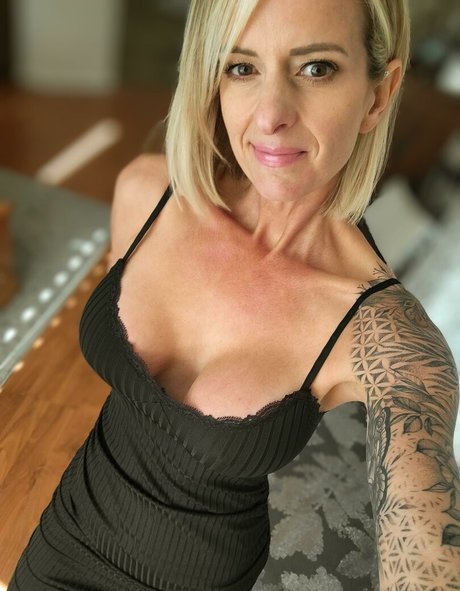 Foto di nudo di fuga di OnlyFans di Sweetnsexyerin