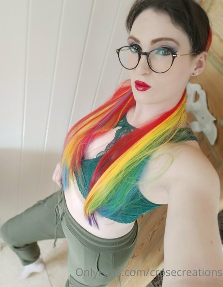 Foto di nudo di fuga di OnlyFans di Crosecreations