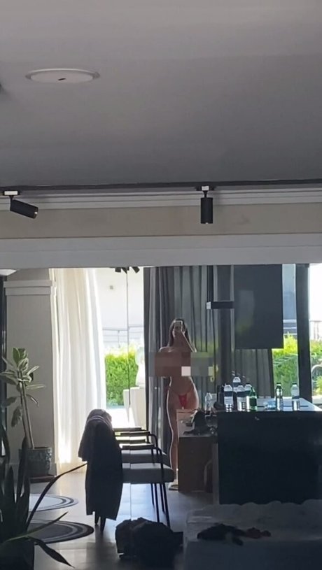 Foto di nudo di fuga di OnlyFans di Crysstail