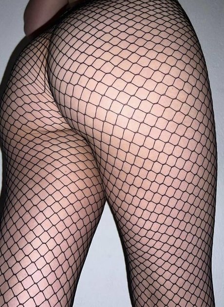 Foto di nudo di fuga di OnlyFans di Sweettandsasssy