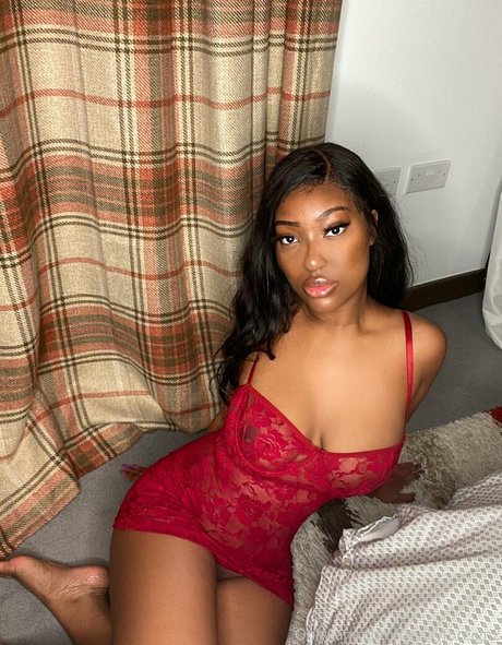 Foto di nudo di fuga di OnlyFans di Freakyforeign2