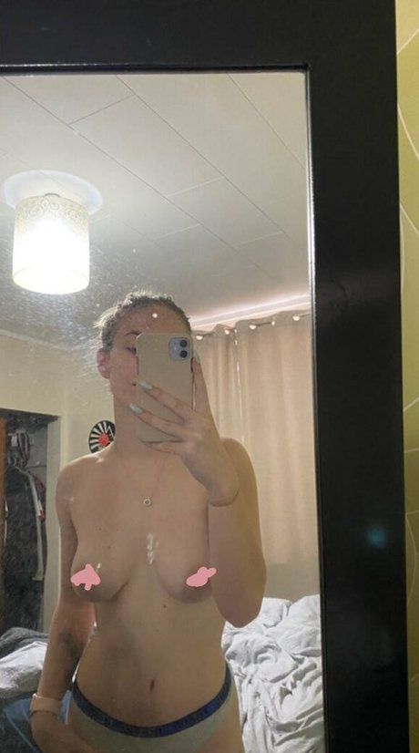 Foto di nudo di fuga di OnlyFans di Slxttycandy
