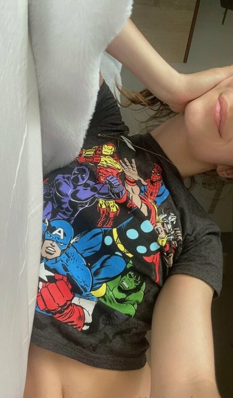 Foto di nudo di fuga di OnlyFans di Kattinthehatfree