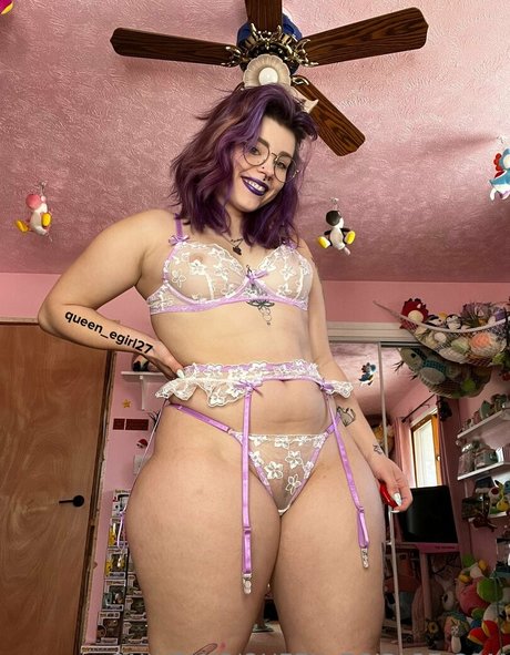 Queenegirl27