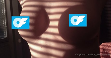 Ladyfreetheboobs