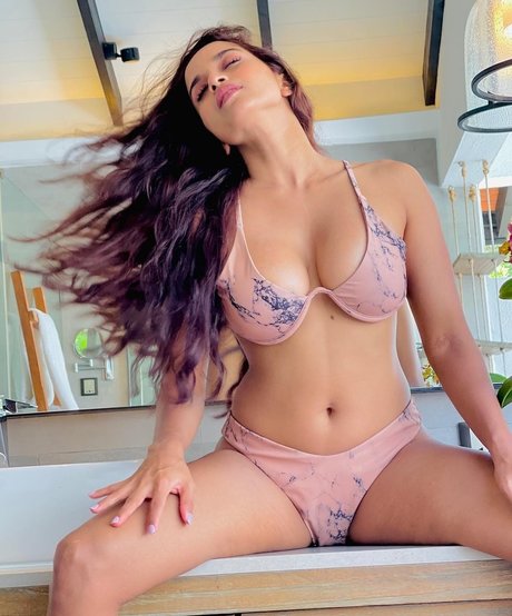 Pooja Bhalekar