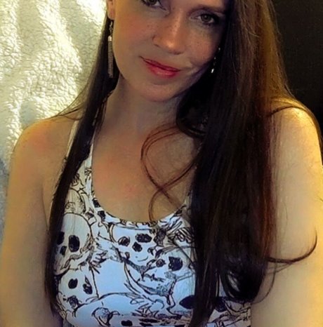 Foto di nudo di fuga di OnlyFans di Molly Nova