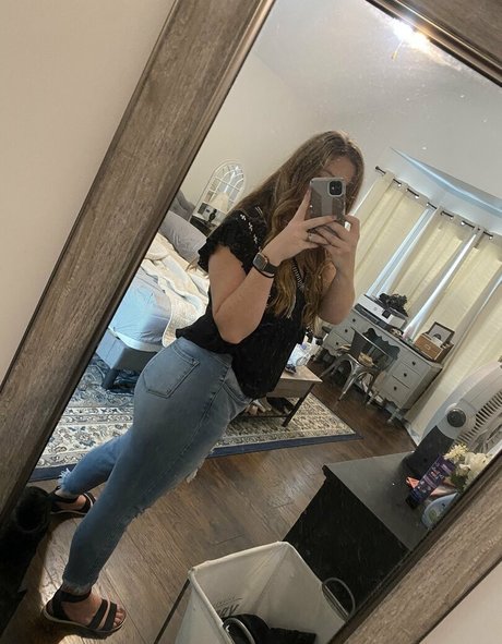 Hotwifepeachesfree