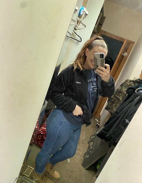 Hotwifepeachesfree