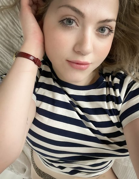 Foto di nudo di fuga di OnlyFans di Annacarternyc