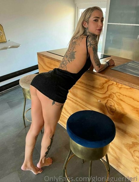 Foto di nudo di fuga di OnlyFans di Gloriabianchi