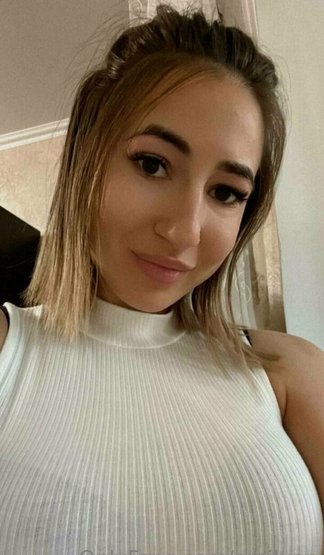 Foto di nudo di fuga di OnlyFans di Emilyon