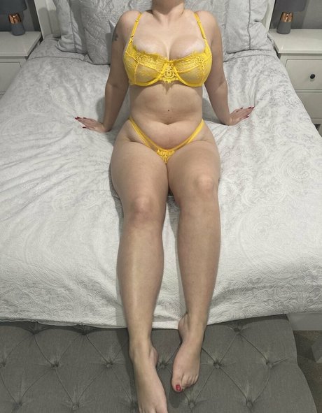 Foto di nudo di fuga di OnlyFans di Mombodrosie
