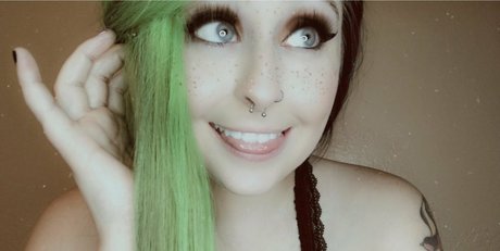 Foto di nudo di fuga di OnlyFans di Crybbykittenn