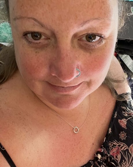 Foto di nudo di fuga di OnlyFans di Sunlovingchick