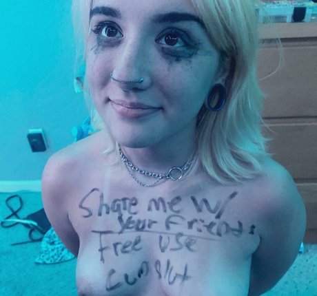 Foto di nudo di fuga di OnlyFans di Plutosdoll
