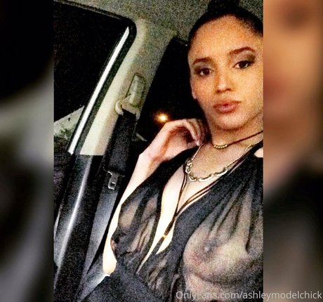 Foto di nudo di fuga di OnlyFans di Ashleymodelchick
