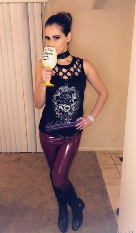 Lilybrazilianbombshell