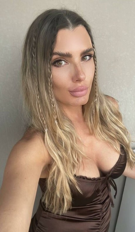 Foto di nudo di fuga di OnlyFans di Alicia Hill