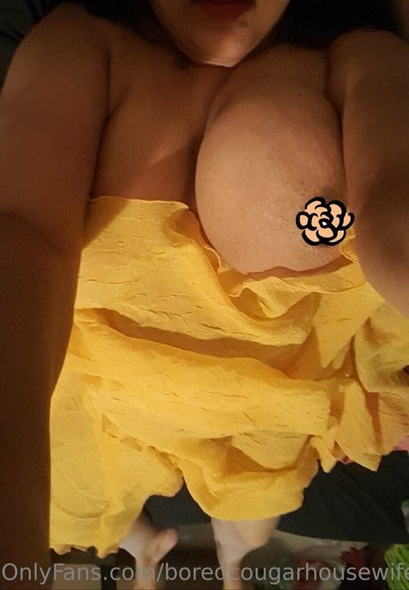 Boredcougarhousewife