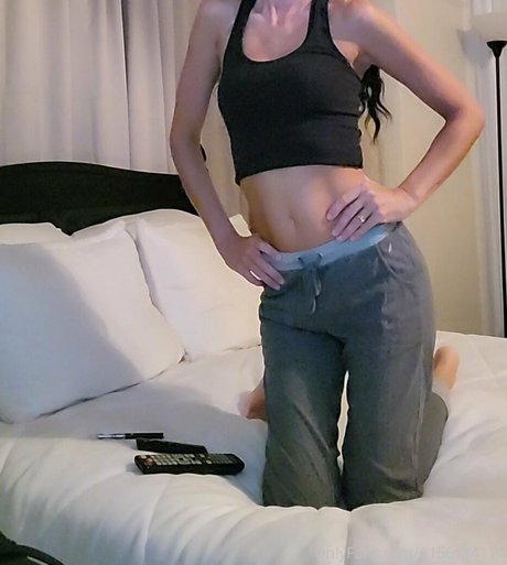 Thinbitch925